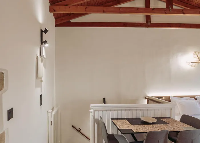 Santa Lucia - Cozy In Chania 하니아